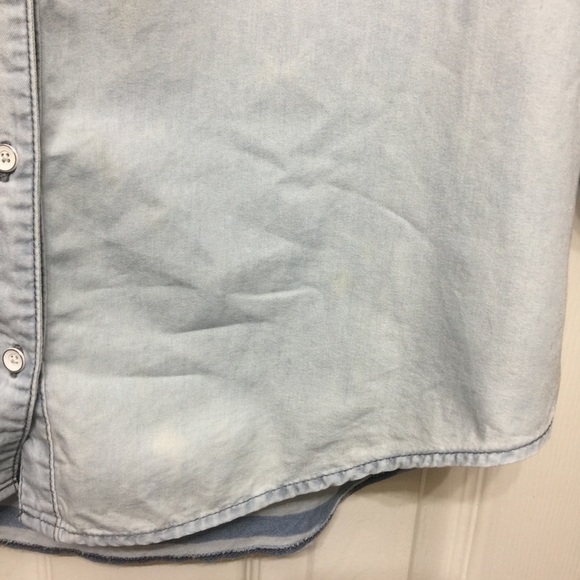 Chambray petite Button Down Cotton/lyocell Shirt Solid Front/Sleeves Stripe back - Picture 8 of 8